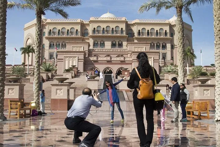 Abu Dhabi City Tour with Private Car & Turkish Guide From Dubai
